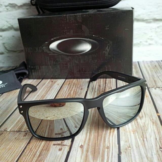 Kacamata Oakley Holbrook Seri Moto Gp Olshop Fashion Olshop Pria
