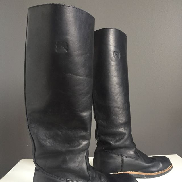 Roots equestrian boots sales
