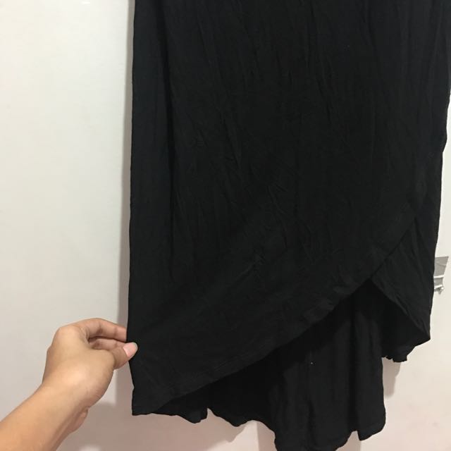 Something Borrowed (Zalora) Black Maxi Dress (Category: Dresses) located in Quezon City. Submitted by jellyacceee (Listing ID 97087445, Image 3). Description: .
