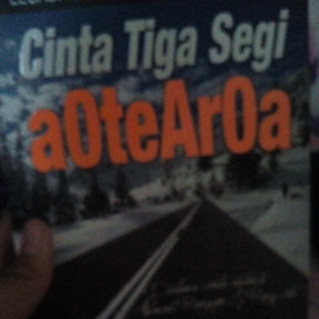 Cinta Tiga Segi Buku Alat Tulis Buku Di Carousell