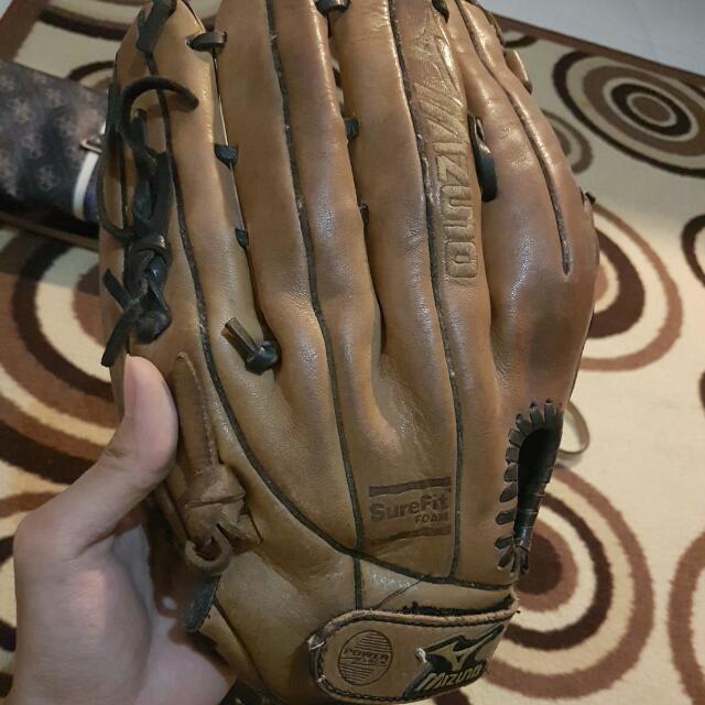 Jual glove softball clearance
