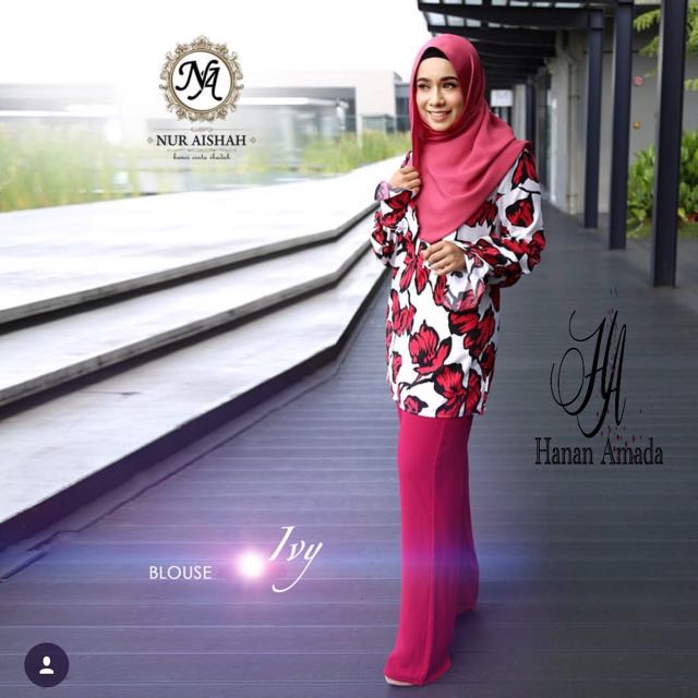 Ivy Blouse Amira Othman In Stock Red Or Green Women S Fashion Muslimah Fashion On Carousell Nadia amira othman (lahir 26 oktober 1993) ialah seorang penyanyi, pengacara televisyen dan pelakon wanita malaysia. ivy blouse amira othman in stock red or green