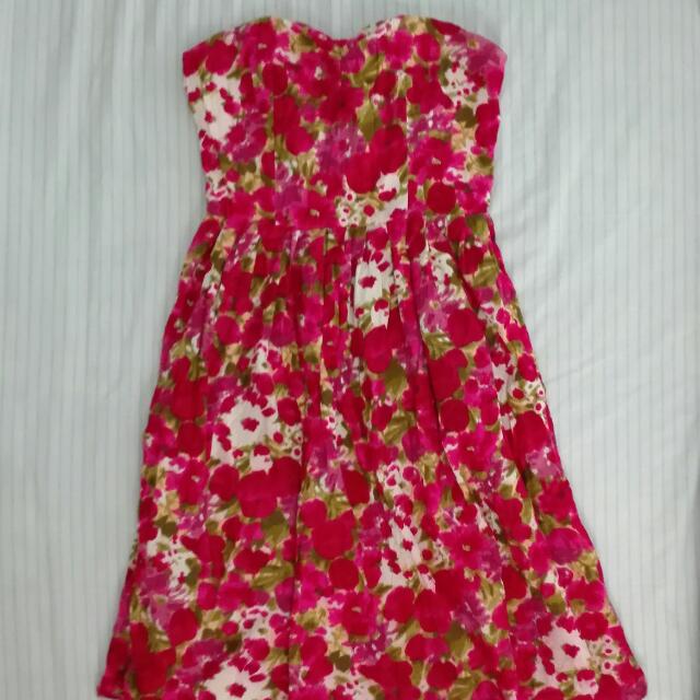 Marked Down Newport News Strapless Floral Dress Women S