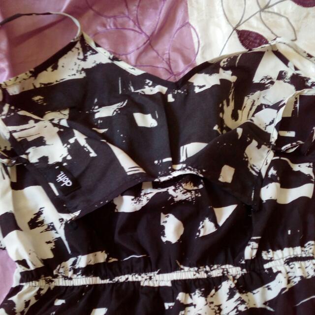 Dottie Play Suit (Category: Clothes) located in Auckland. Submitted by moniketaylor (Listing ID 97477101, Image 2). Description: .