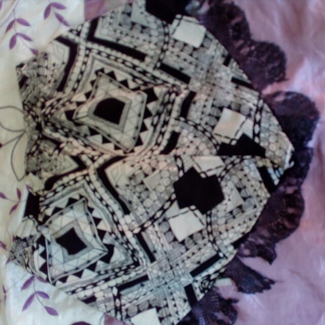 Paper Sciccors Pattern Shorts (Category: Clothes) located in Auckland. Submitted by moniketaylor (Listing ID 97479300, Image 3). Description: .