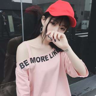 Muses時尚百搭❤吊帶一字領字母印花上衣(二色)