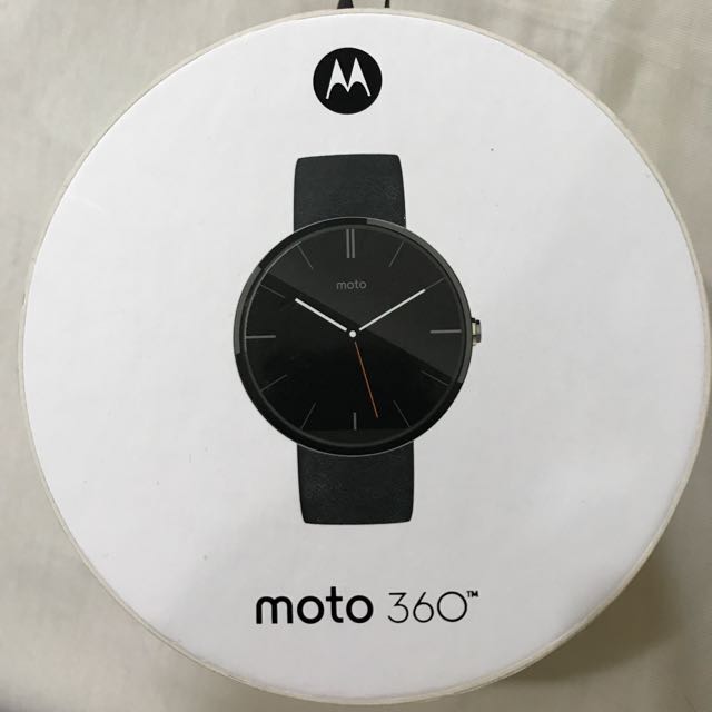 Moto 360 v1 top