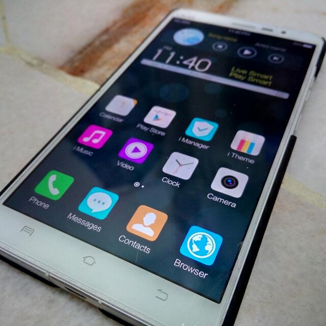 Vivo Xplay3s Crack At Buttom But No Effect Screen Mobile Phones Tablets Android Phones Others On Carousell