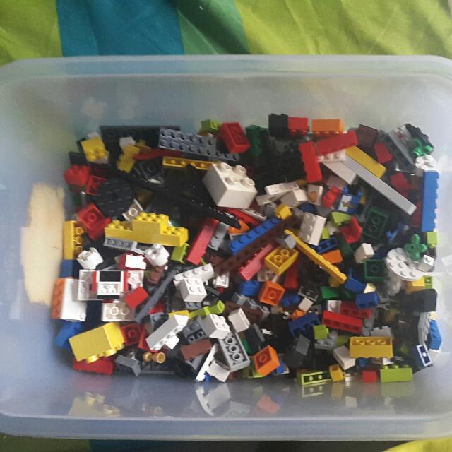 assorted lego bricks