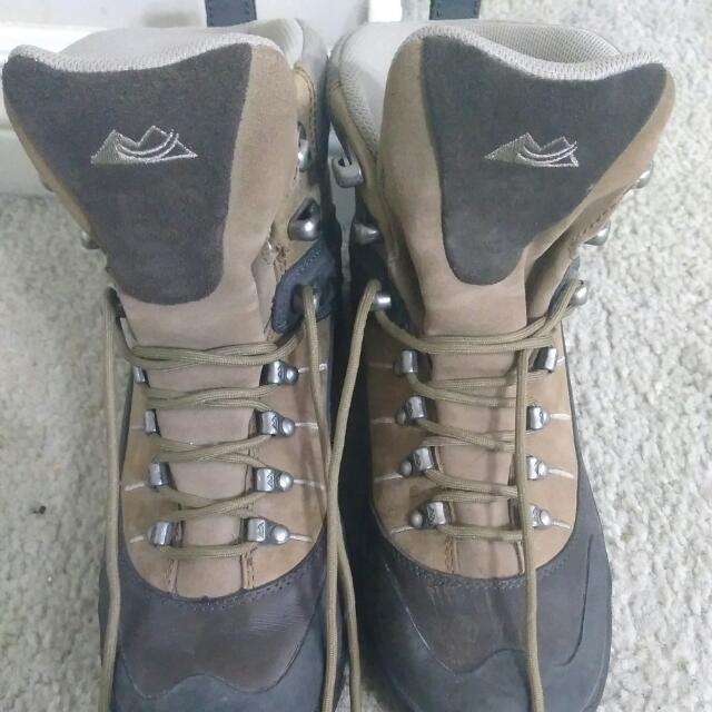 Montrail hiking boots hotsell