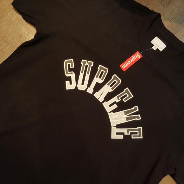 supreme curve logo tee