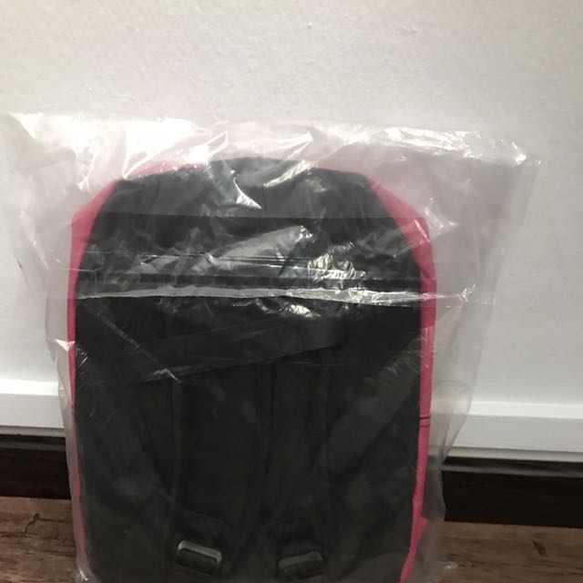 Backpack Backpack (Category: Diaper Bags & Wetbags) located in Singapore. Submitted by scope38clare (Listing ID 98014887, Image 2). Description: .