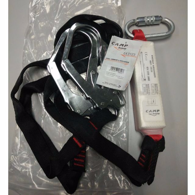 Camp Safety Full Body Harness with Lanyard and 1.5 m energy Shock