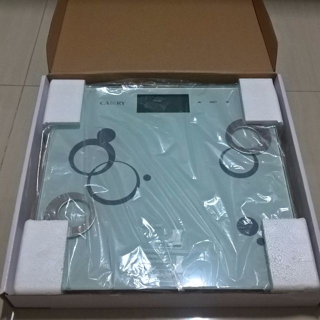 Camry Body Fat / Hydration Monitor Scale Weighing Machine EF983/EF983H