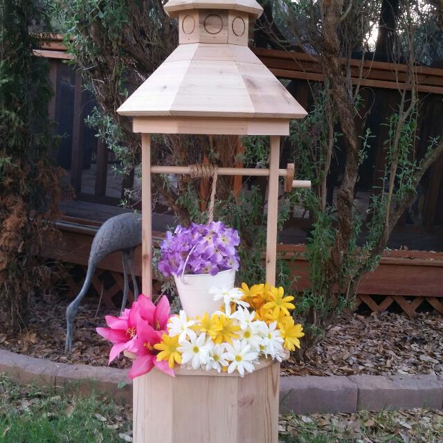 Wallpaper Cedar Wood Wishing Well Planter On Carousell Desktop Wallpaper Free
