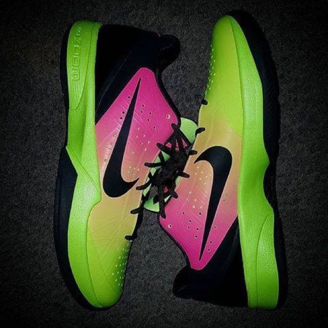 Nike Air Zoom Hyperattack Volleyball 