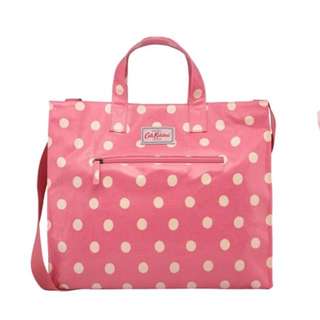 SALES ! Cath kidston Button Spot Carryall Bag✨