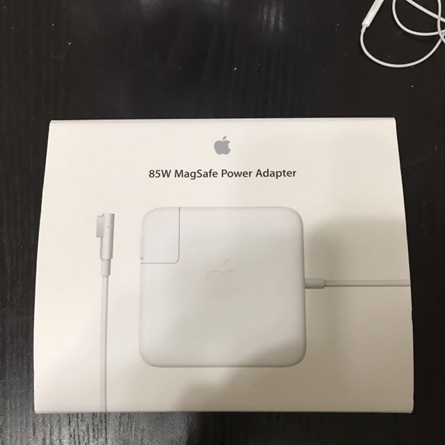 第一代 15吋 MacBook Pro power Adapter 85w, 電腦＆科技, 電腦周邊及配件, 電腦充電器 Carousell