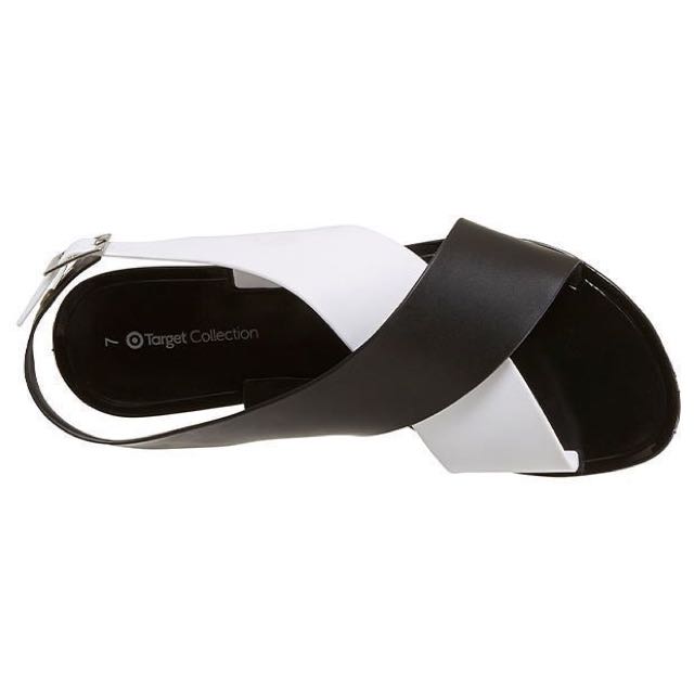 Target jelly best sale sandals