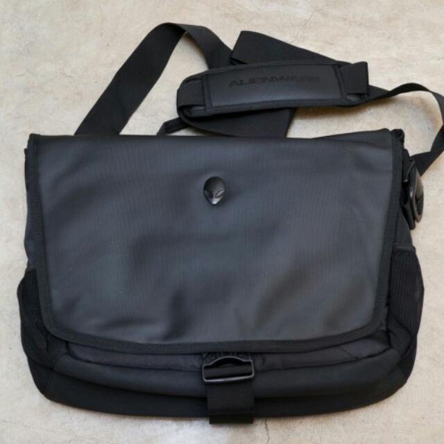 alienware vindicator messenger bag