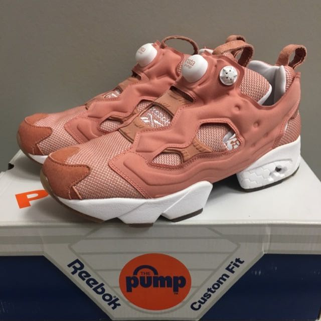 reebok pump mens pink