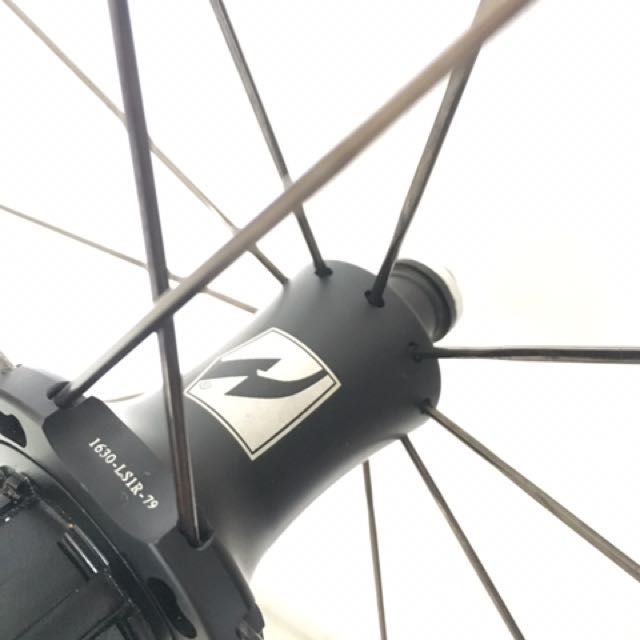 reynolds strike carbon clincher
