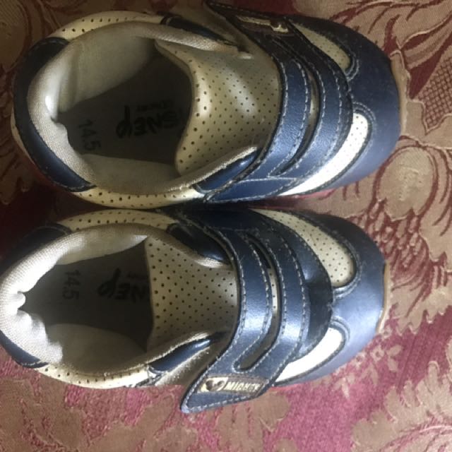Walt disney best sale shoes