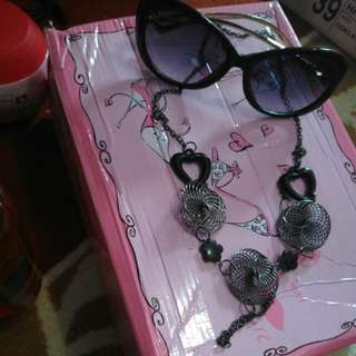 Kacamata Dior Dan Kalung 