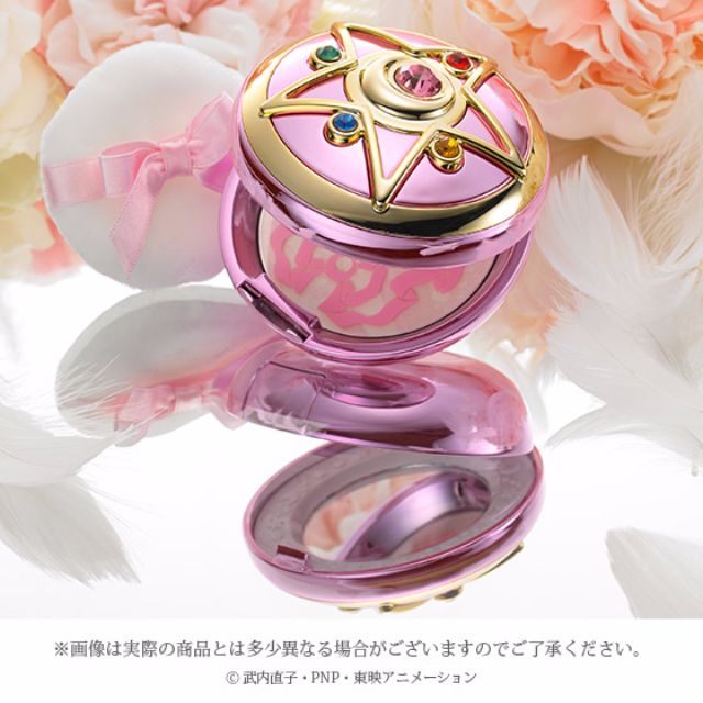 美少女戰士bandai 限定月水晶變身粉盒日版 美容 化妝品 皮膚護理 化妝品 Carousell