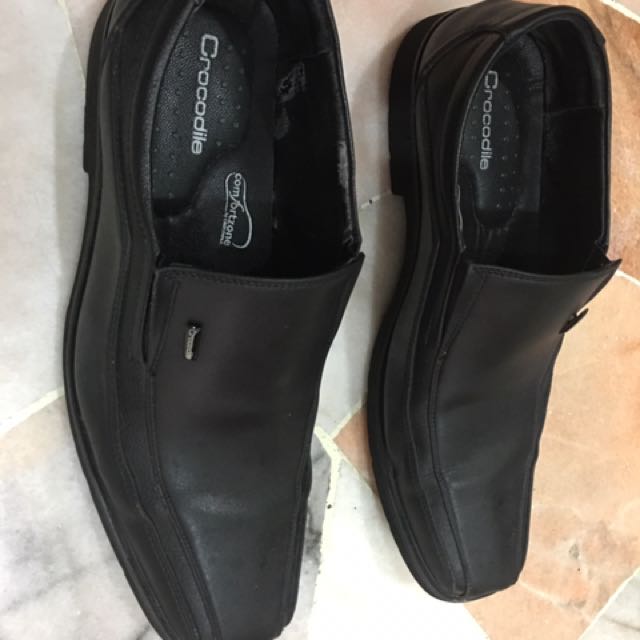 Crocodile Comfort Zone Men S Fashion Footwear On Carousell