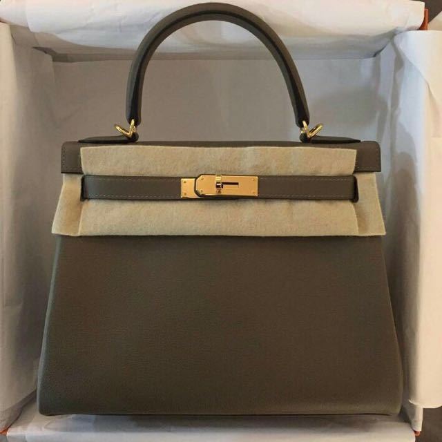 Hermes Kelly 28 Gold Epsom Stamp A Square, Luxury, Bags & Wallets on  Carousell