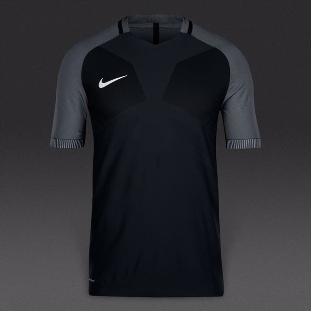 Nike sale aeroswift strike