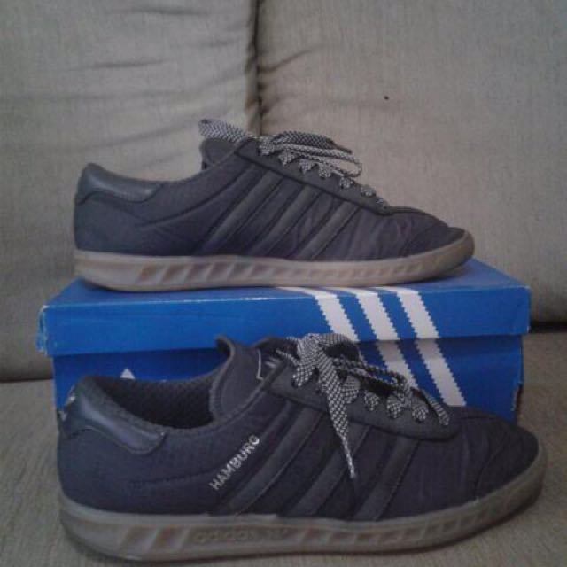 Adidas originals discount hamburg tech trainer