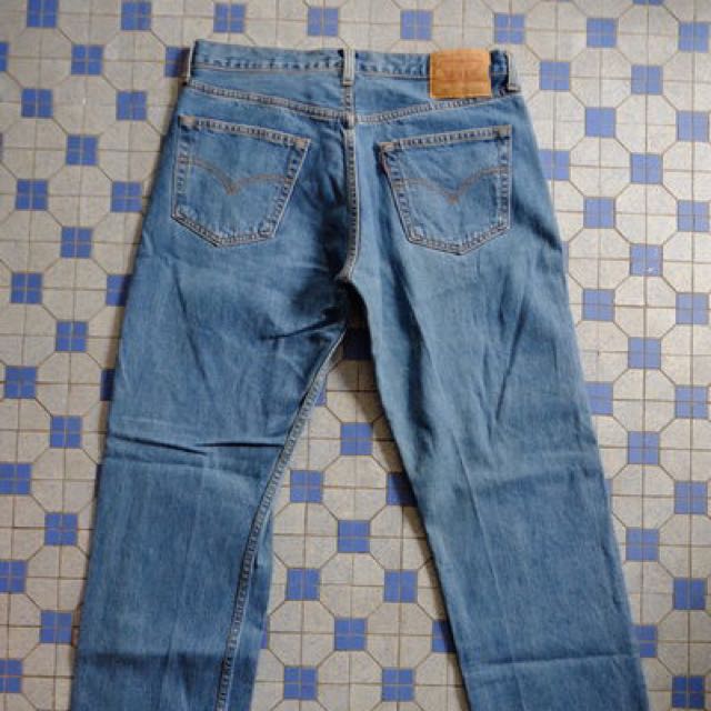 dr martens levis 501