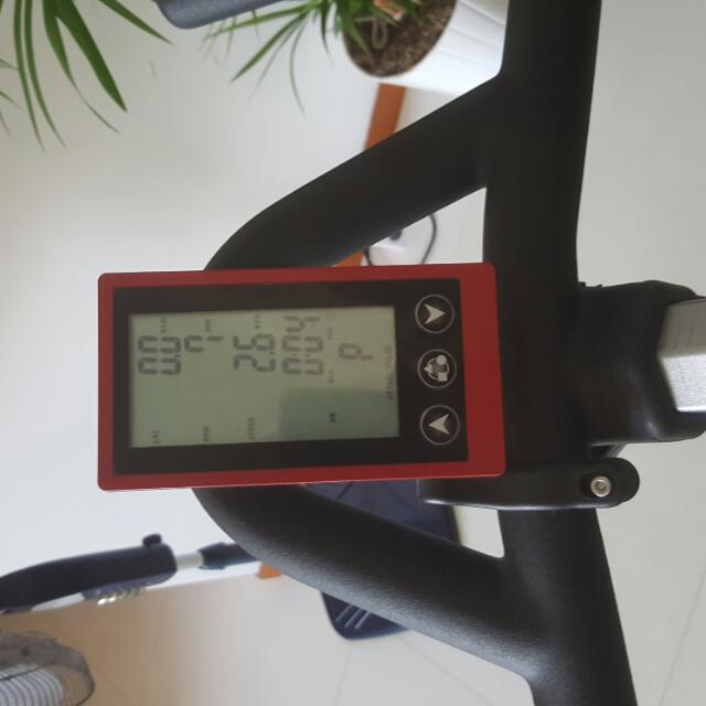 Vortex V1000 (Category: Bicycles) located in Singapore. Submitted by raestar1 (Listing ID 98566740, Image 2). Description: .
