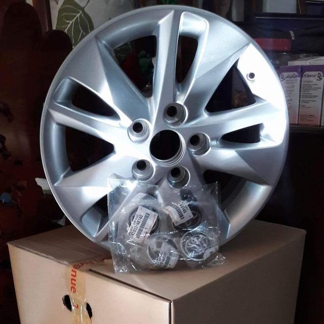 Brand New Toyota Innova 2 8 2017 Model Mags 4pcs Car Parts Accessories On Carousell