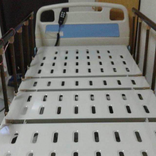 Hospital Bed, Furniture, Others on Carousell