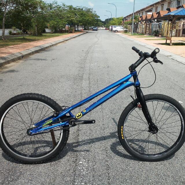 24 trials bike top