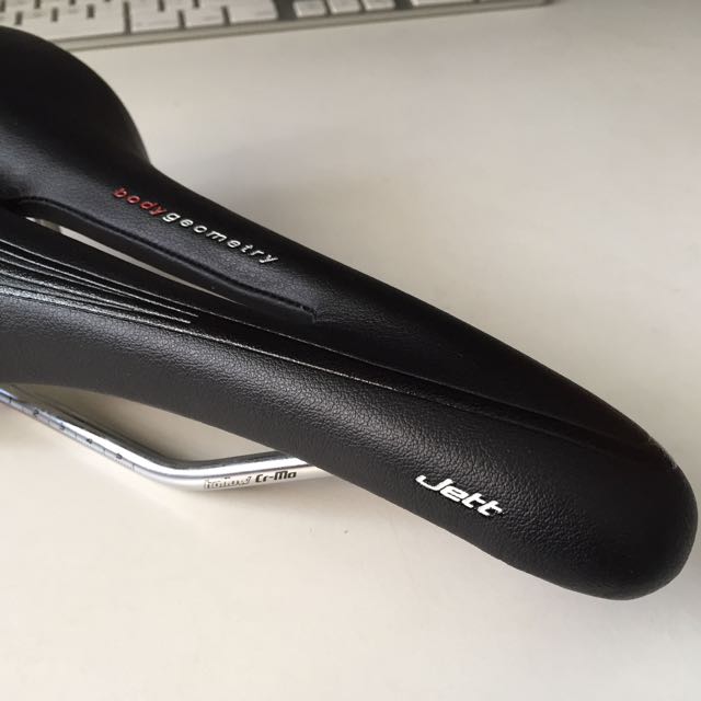 specialized jett saddle
