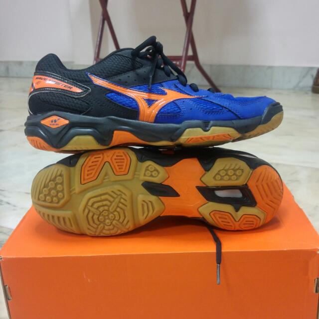 mizuno badminton shoes price malaysia