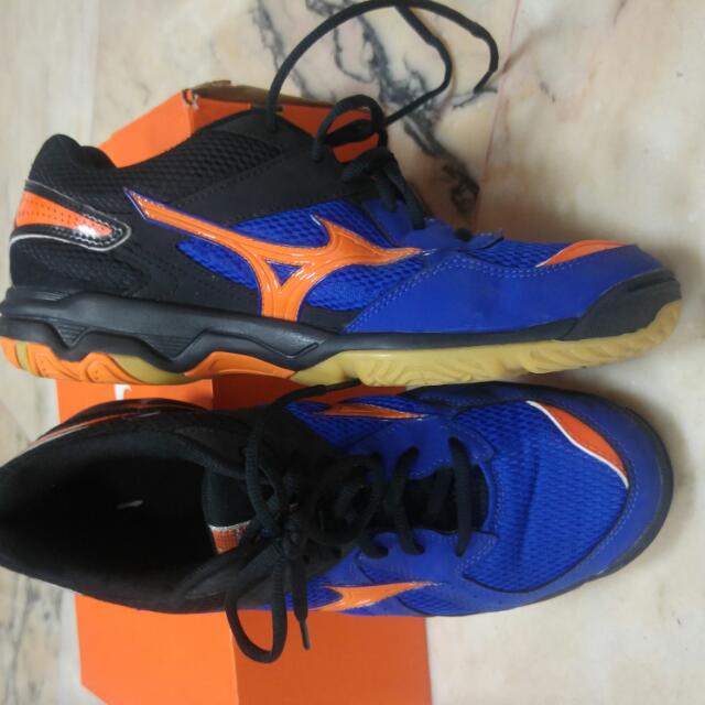 Mizuno wave hotsell twister orange