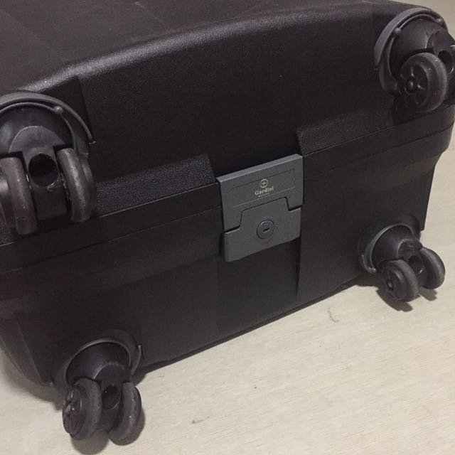 Gardini Milano 4 Wheel Luggage 30