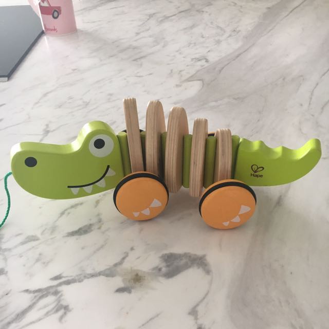 hape crocodile