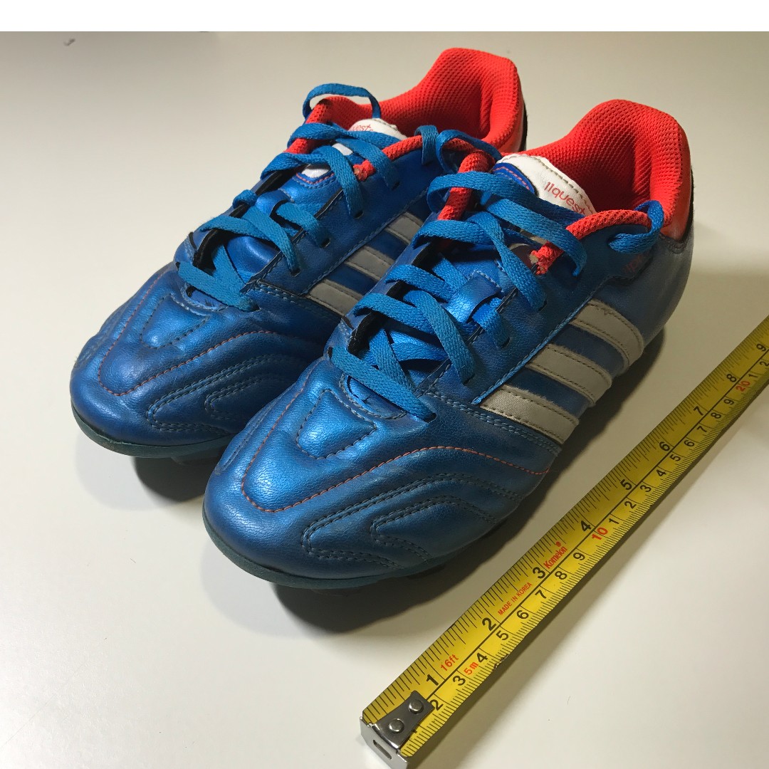 football boots size 2.5