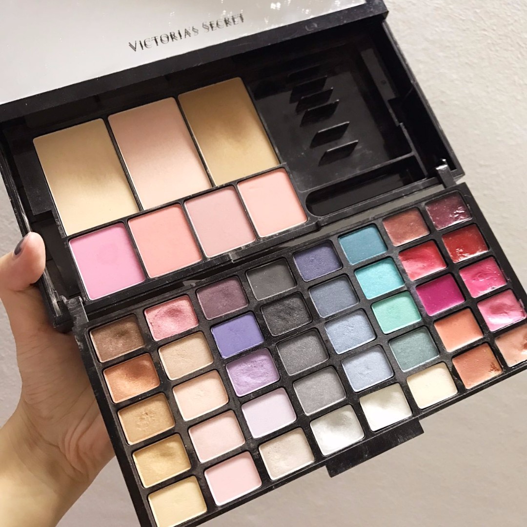Victoria S Secret Jetsetter Portable Makeup Palette Kit Mugeek Vidalondon