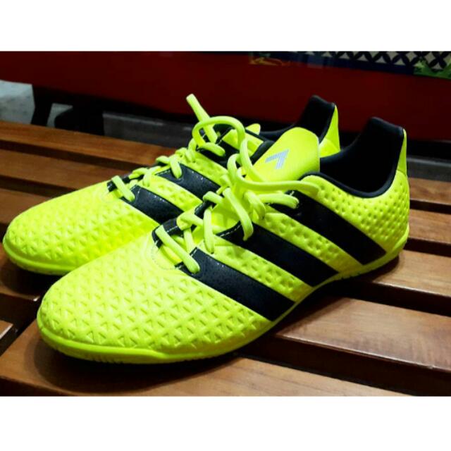 Enlighten locate Elder Original Adidas Futsal Boots - Fits Charles And Keith Size 37!, Women's  Fashion, Footwear, Boots on Carousell