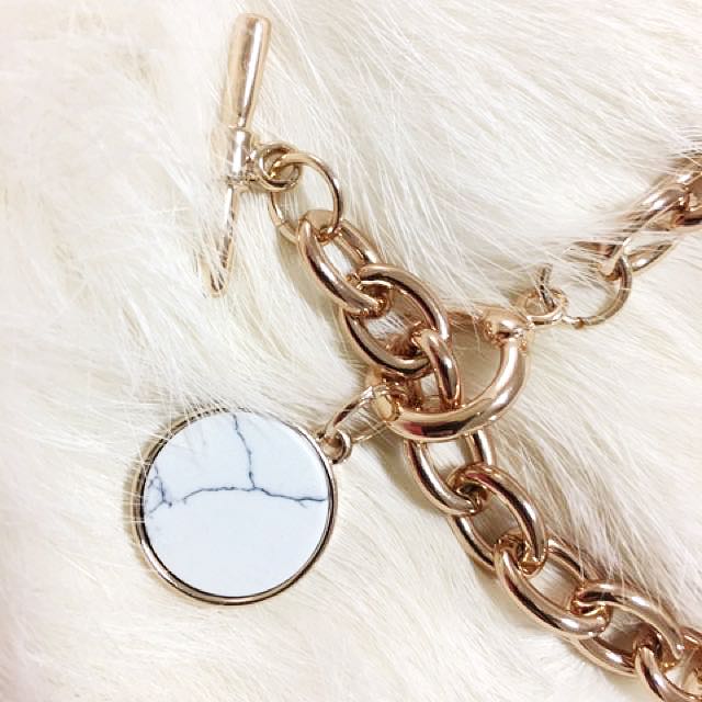 White marble necklace hot sale