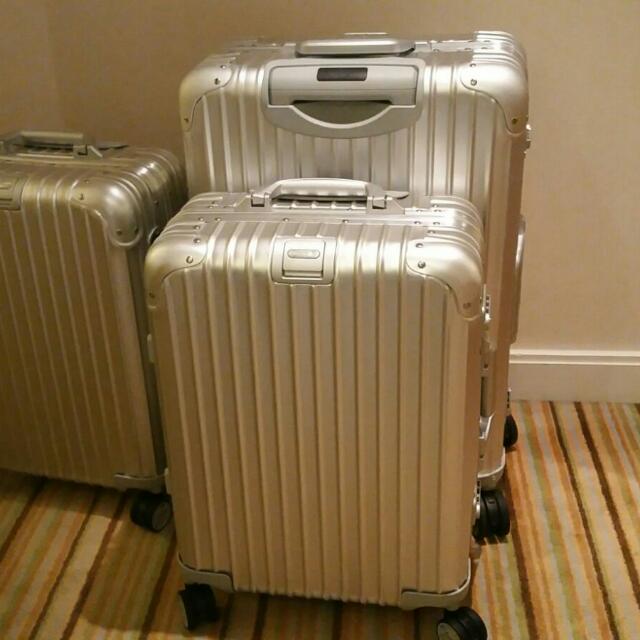 rimowa topas cabin multiwheel