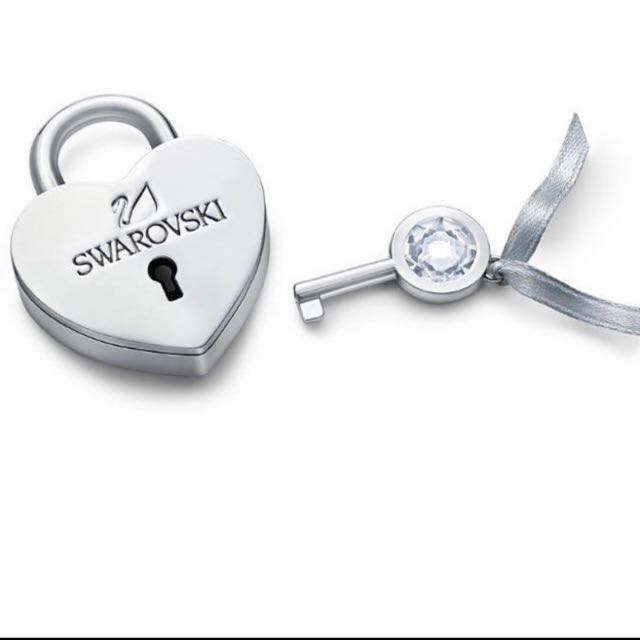 Swarovski heart cheap lock and key