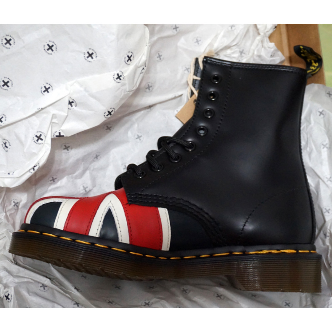 dr martens 1460 union jack